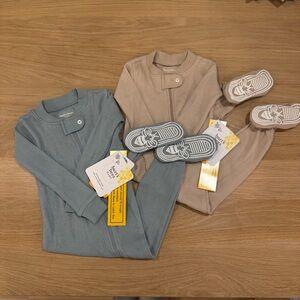 (2) Burt's Bees Baby Thermal Zipper Footie Pajamas